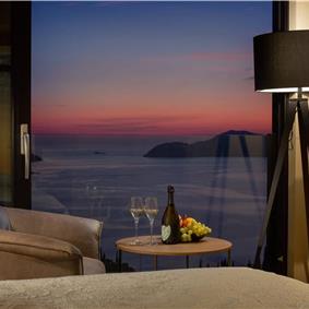 Luxury 5-Bedroom Sea-View Villa with Heated Infinity Pool in Orasac near Dubrovnik – Sleeps 10